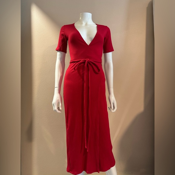-REFORMATION Britton Ribbed Wrap Midi Dress in Cherry Women's Size XS - Picture 1 of 6